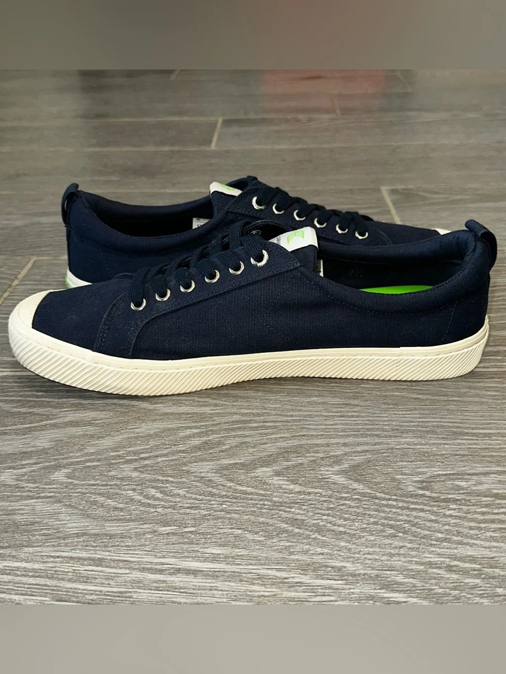 Cariuma OCA Athletic Shoes Men’s 13 Navy Canvas Lace Up Casual Low Top Sneakers